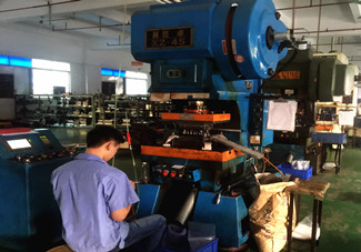 45噸氣動(dòng)沖床